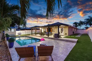 533 NE 1st Ave, Deerfield Beach, FL 33441 - Photo 2
