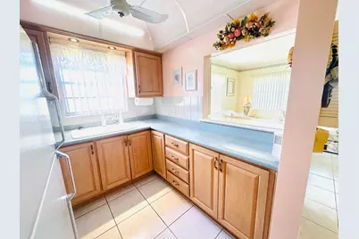 41 Lyndhurst B #Unit 41, Deerfield Beach, FL 33442 - Photo 12