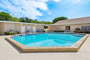 315 Circle Dr S, Boynton Beach, FL 33435 - Photo 14