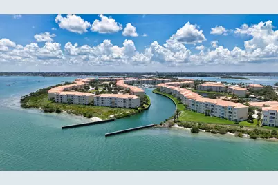 3 Harbour Isle Drive E #303, Fort Pierce, FL 34949 - Photo 10