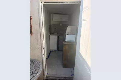 1822 Cleveland Street #c, Hollywood, FL 33020 - Photo 2