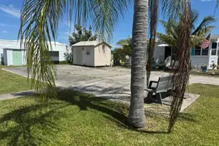 2023 St Lucie Blvd Unit 30, Fort Pierce, FL 34946 - Photo 1