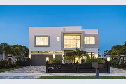 1300 NE 4th Court, Boca Raton, FL 33432 - Photo 2