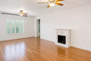 5570 Tamberlane Cir, Palm Beach Gardens, FL 33418 - Photo 8