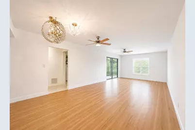 5570 Tamberlane Circle #331, Palm Beach Gardens, FL 33418 - Photo 2