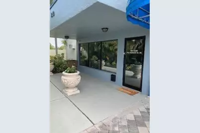 812 SE 8th Avenue, Deerfield Beach, FL 33441 - Photo 1