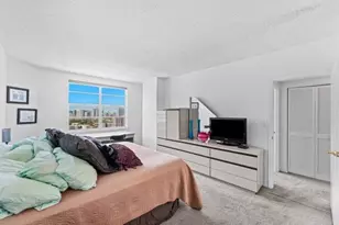 1980 S Ocean Dr, Hallandale Beach, FL 33009 - Photo 10