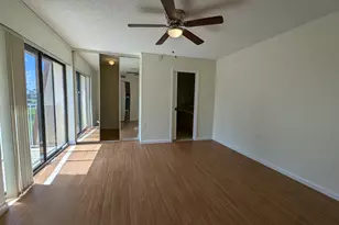 555 Green Springs Pl, West Palm Beach, FL 33409 - Photo 8