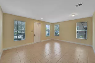1326 SW 147th Ter, Pembroke Pines, FL 33027 - Photo 10