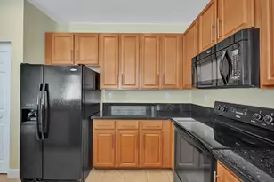 1326 SW 147th Ter, Pembroke Pines, FL 33027 - Photo 26