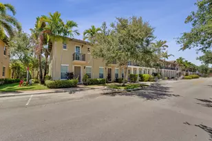1326 SW 147th Ter, Pembroke Pines, FL 33027 - Photo 2