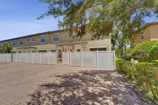 1326 SW 147th Ter, Pembroke Pines, FL 33027 - Photo 48