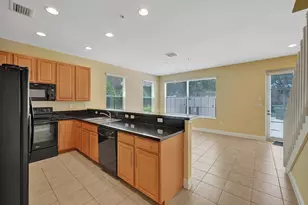 1326 SW 147th Ter, Pembroke Pines, FL 33027 - Photo 12