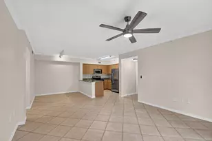6370 Emerald Dunes Dr, West Palm Beach, FL 33411 - Photo 4