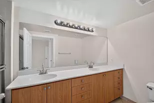 6370 Emerald Dunes Dr, West Palm Beach, FL 33411 - Photo 10