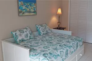 232 Hibiscus Ave, Lauderdale by the Sea, FL 33308 - Photo 8