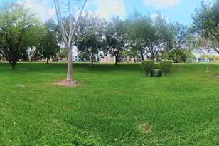 7341 NW 18th St, Margate, FL 33063 - Photo 24