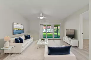 812 Salem Ln, Lake Worth, FL 33467 - Photo 2