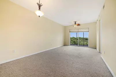 3600 Oaks Clubhouse Drive #505, Pompano Beach, FL 33069 - Photo 2