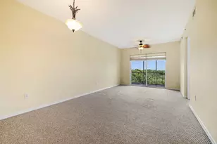 3600 Oaks Clubhouse Dr, Pompano Beach, FL 33069 - Photo 2