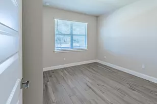9002 Dahlia Cir, Port Saint Lucie, FL 34986 - Photo 16