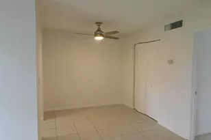 640 SE 2nd Ave, Boynton Beach, FL 33435 - Photo 4