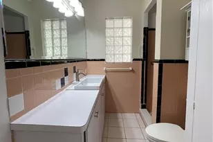 1969 NE 4th St, Deerfield Beach, FL 33441 - Photo 10