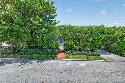 745 Talladega Street, West Palm Beach, FL 33405 - Photo 16
