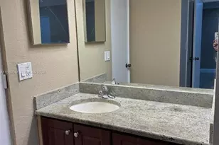 4533 Treehouse Ln, Tamarac, FL 33319 - Photo 6