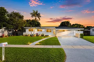 345 Pinehurst Rd, West Palm Beach, FL 33461 - Photo 1