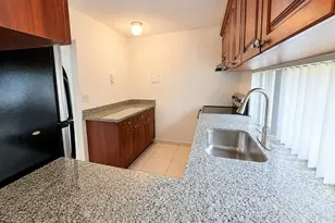 17021 N Bay Rd, Sunny Isles Beach, FL 33160 - Photo 2