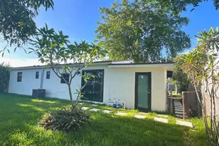 4329 SW 49th Ct, Dania Beach, FL 33314 - Photo 4