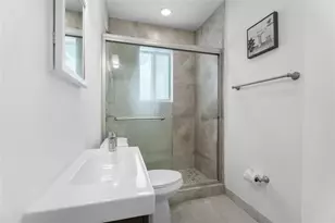 343 Van Buren St, Hollywood, FL 33019 - Photo 8