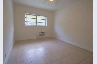 1855 Adams #29, Hollywood, FL 33020 - Photo 10