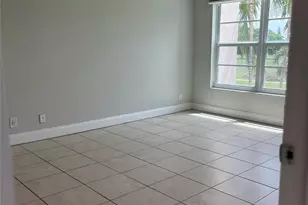 3100 N Palm Aire Dr, Pompano Beach, FL 33069 - Photo 10