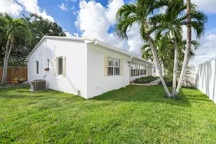 2000 NE 17th Ct, Fort Lauderdale, FL 33305 - Photo 32