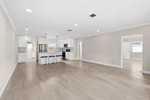 2000 NE 17th Ct, Fort Lauderdale, FL 33305 - Photo 8