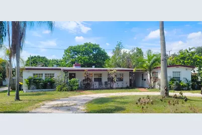 213 SW 3rd Place, Dania Beach, FL 33004 - Photo 2