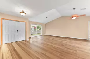 7123 NW 42nd Ct, Coral Springs, FL 33065 - Photo 8