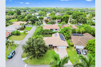 7123 NW 42nd Court, Coral Springs, FL 33065 - Photo 32