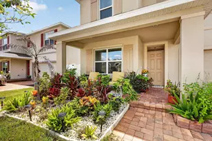9517 Silver Sands Ln, Fort Pierce, FL 34945 - Photo 4