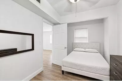 1170 71st Street, Miami Beach, FL 33141 - Photo 12