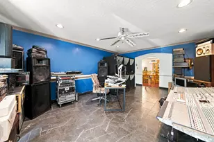 2930 Brandywine Ln, Melbourne, FL 32904 - Photo 8