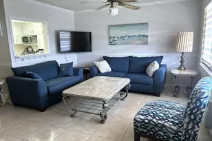 335 Farnham P, Deerfield Beach, FL 33442 - Photo 2