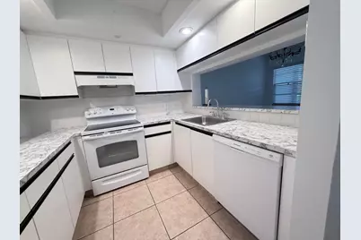 1300 SW 125th Avenue #103K, Pembroke Pines, FL 33027 - Photo 4