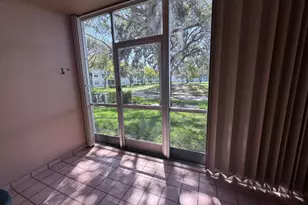 1300 SW 125th Ave, Pembroke Pines, FL 33027 - Photo 14