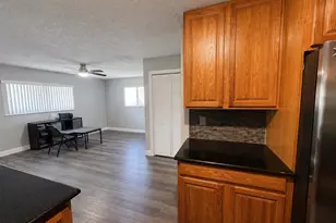 7975 NW 8th St, Margate, FL 33063 - Photo 14