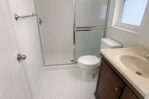 7975 NW 8th St, Margate, FL 33063 - Photo 10