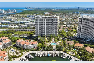 2000 Island Boulevard #903, Aventura, FL 33160 - Photo 22