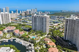 2000 Island Blvd, Aventura, FL 33160 - Photo 52
